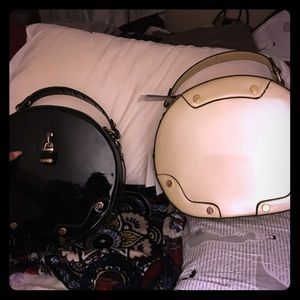 Black, Pearl-White round vintage style handbags